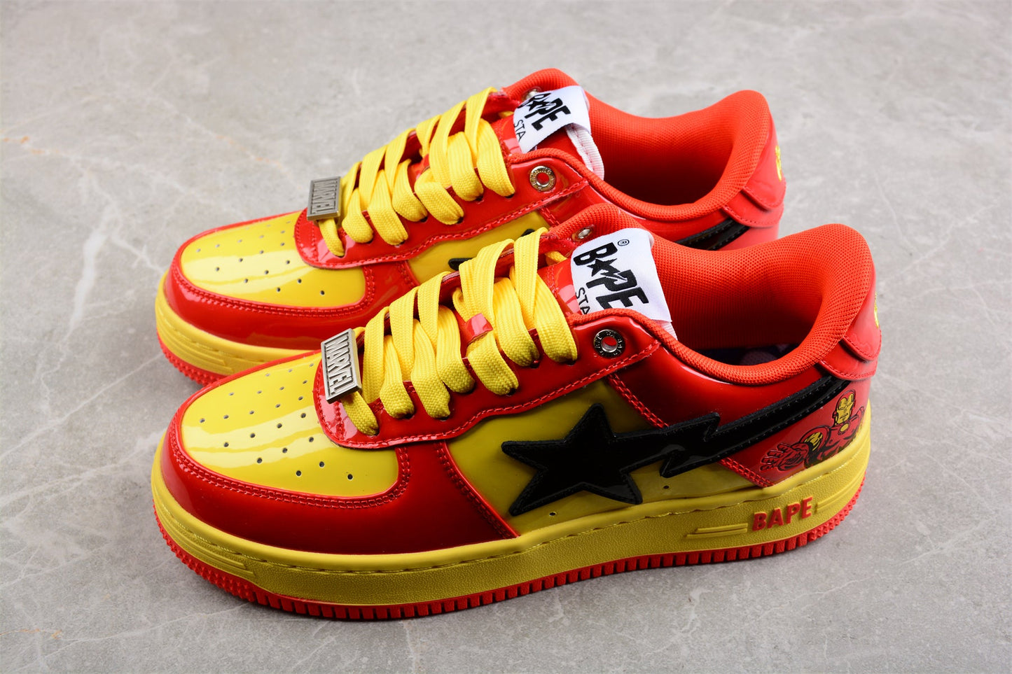 Baskets basses BAPE STA édition Iron Man rouge et jaune