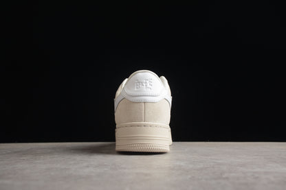 Baskets basses BAPE STA blanches et crème