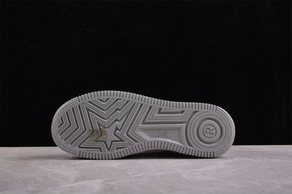 Baskets basses BAPE STA blanches et grises