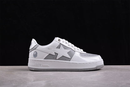 Baskets basses BAPE STA blanches et grises