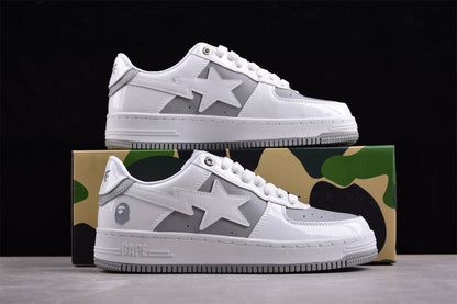 Baskets basses BAPE STA blanches et grises