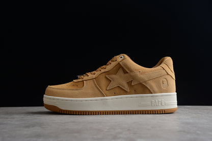 Baskets basses BAPE STA en daim beige