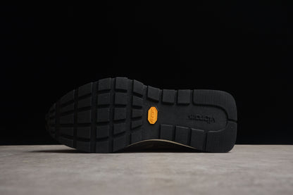 Baskets BAPE STA Runner grises et blanches