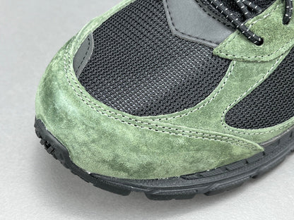 JJJJOUND x NEW BALANCE 2002R GORE-TEX PIN