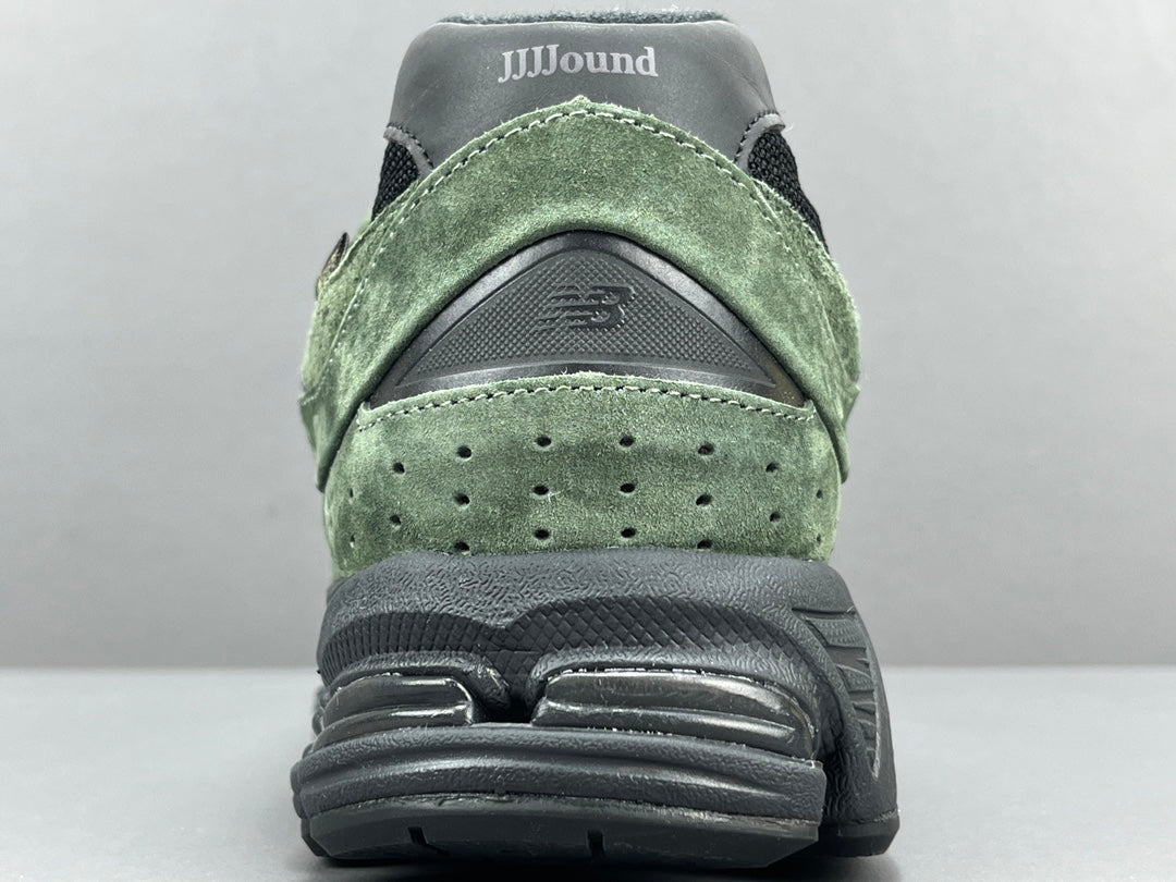 JJJJOUND x NEW BALANCE 2002R GORE-TEX PIN