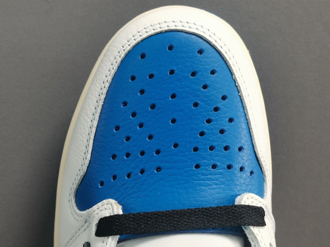 JORDAN 1 HIGH OG SP x FRAGMENT TRAVIS SCOTT 