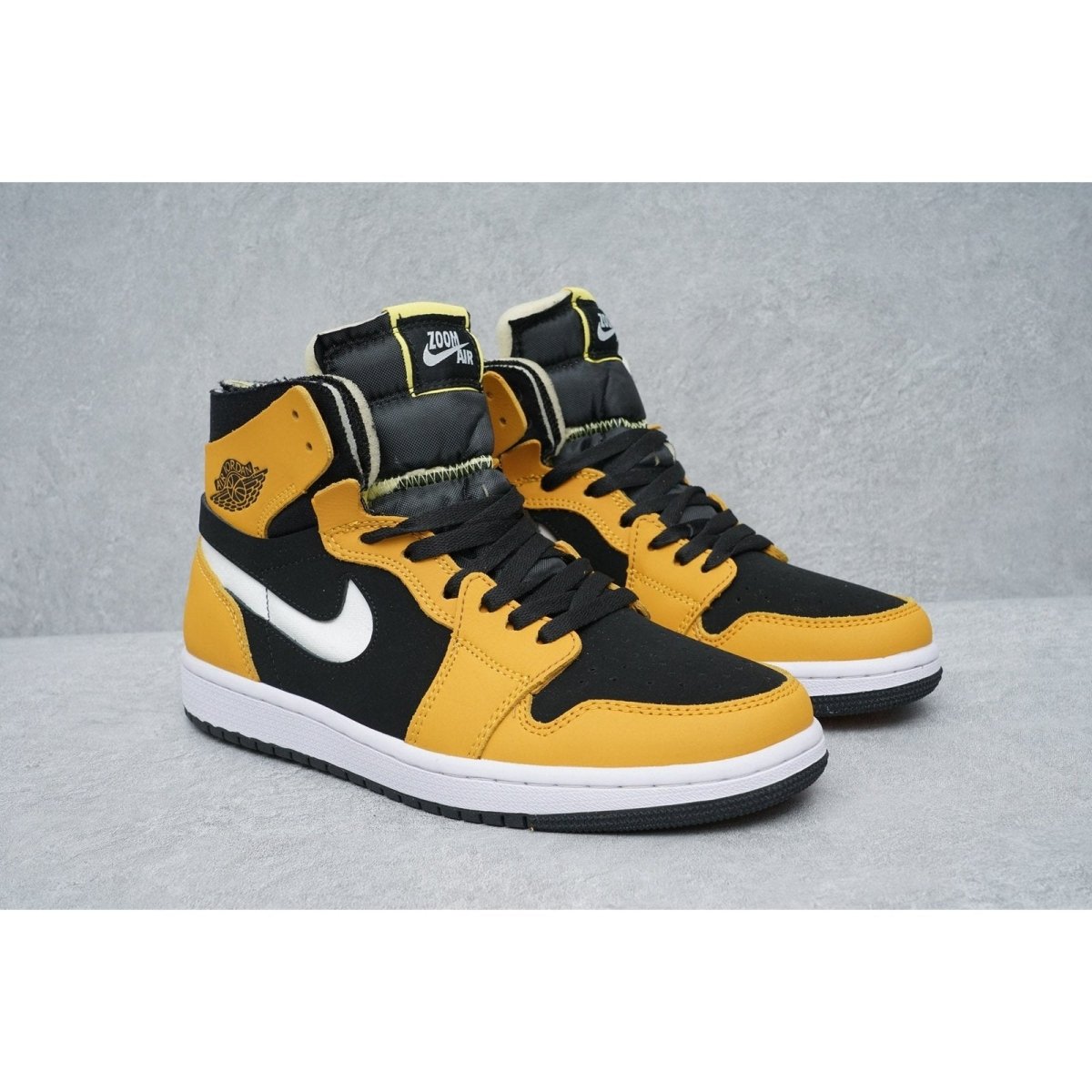 JORDAN 1 HIGH ZOOM AIR CMFT x BLACK MONARCH 