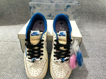 JORDAN 1 LOW OG x TRAVIS SCOTT FRAGMENT