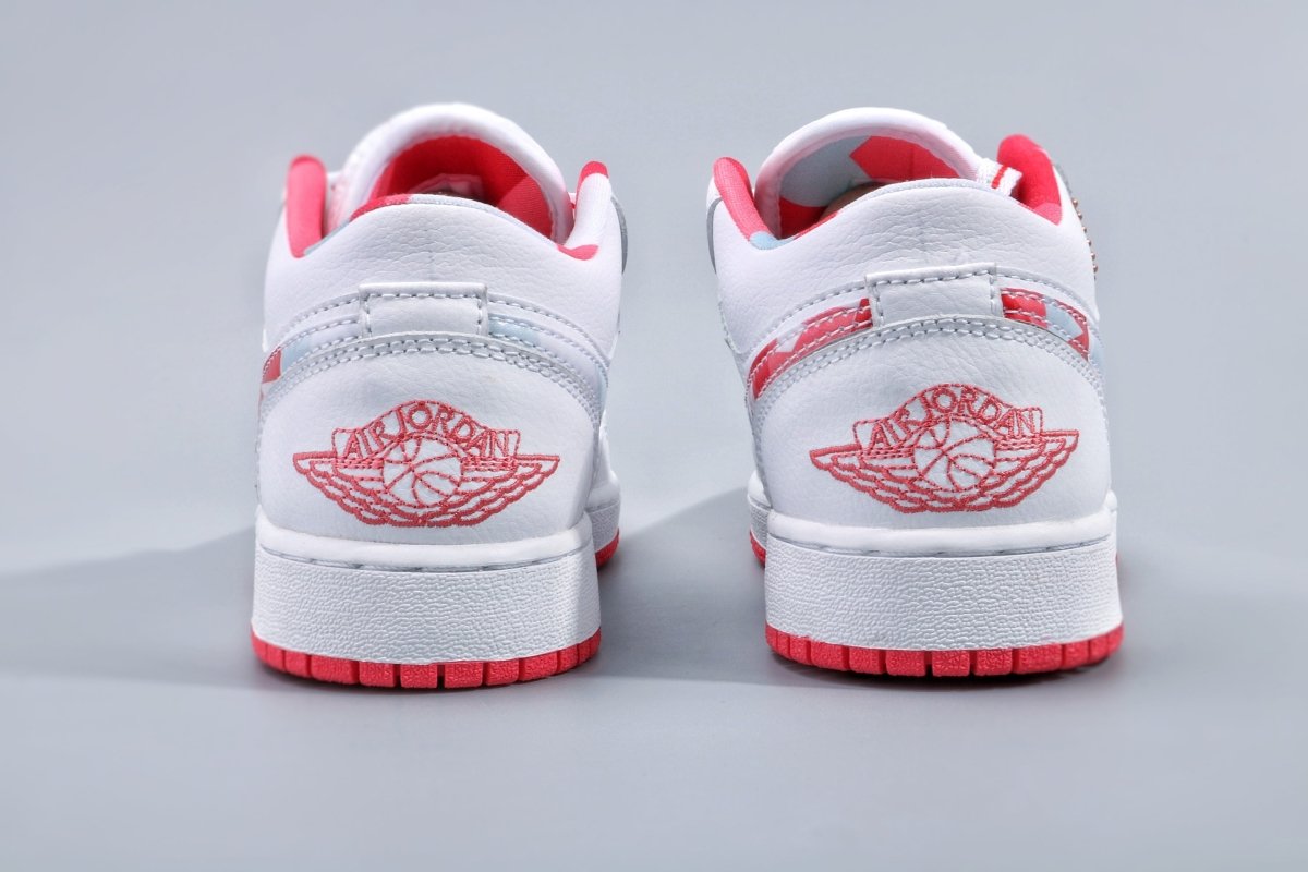 JORDAN 1 LOW x TOPAZ MIST 