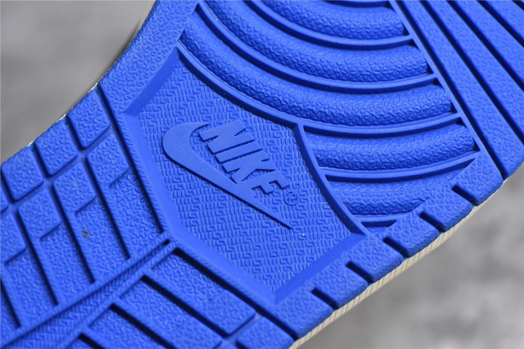 JORDAN 1 LOW x TRAVIS SCOTT Fragment