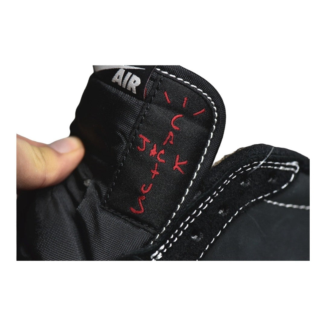 JORDAN 1 LOW x TRAVIS SCOTT PHANTOM 