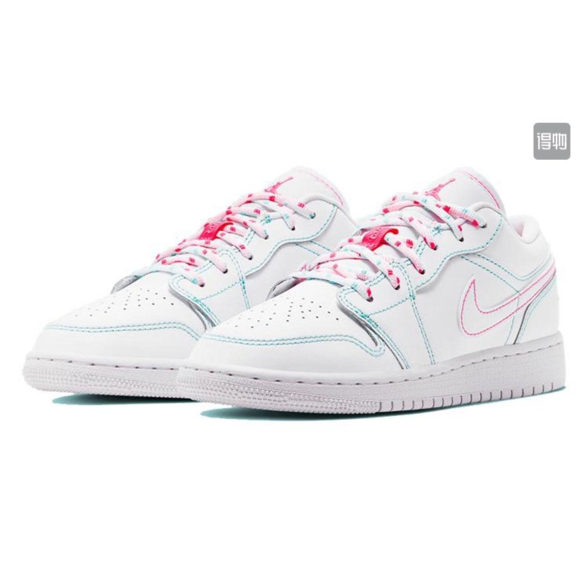 JORDAN 1 LOW x BLANC VERT ROSE 
