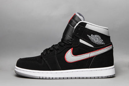 JORDAN 1 MID x NOIR GRIS PARTICULES ROUGE GYM 