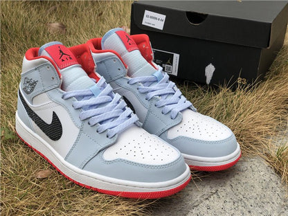 JORDAN 1 MID x HALF BLEU À POIS SWOOSH 