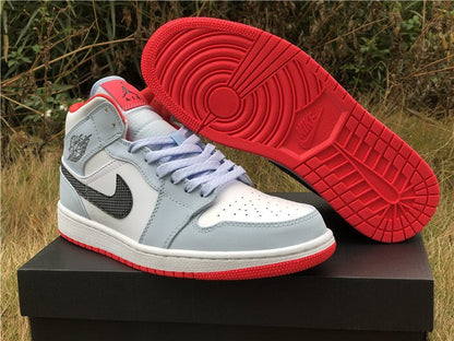 JORDAN 1 MID x HALF BLEU À POIS SWOOSH 