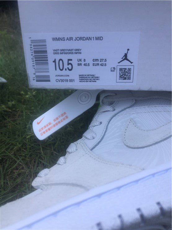 JORDAN 1 MID x VAST GREY GHOST GREEN 