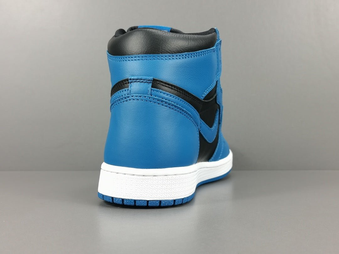 JORDAN 1 RETRO HIGH OG x BLEU MARINA FONCÉ 