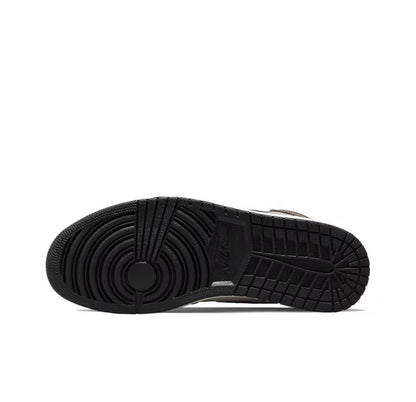 JORDAN 1 RETRO HIGH OG x FABRIQUÉ À LA MAIN 