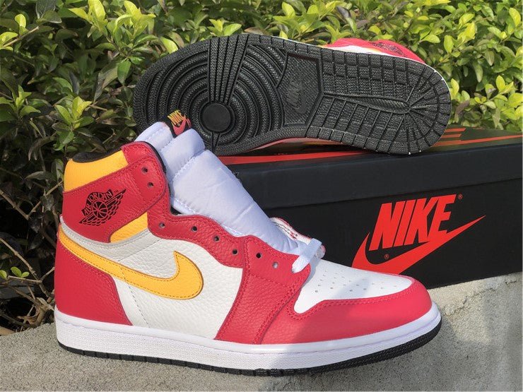 JORDAN 1 RETRO HIGH OG x LIGHT FUSION ROUGE 