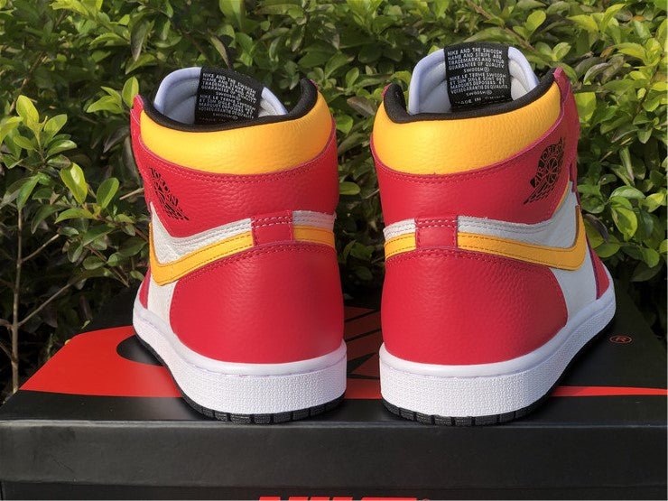 JORDAN 1 RETRO HIGH OG x LIGHT FUSION ROUGE 