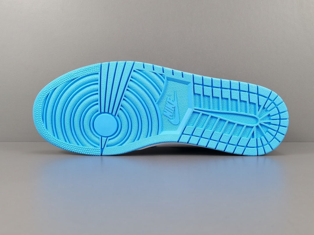 JORDAN 1 RETRO HIGH OG x UNIVERSITY BLEU