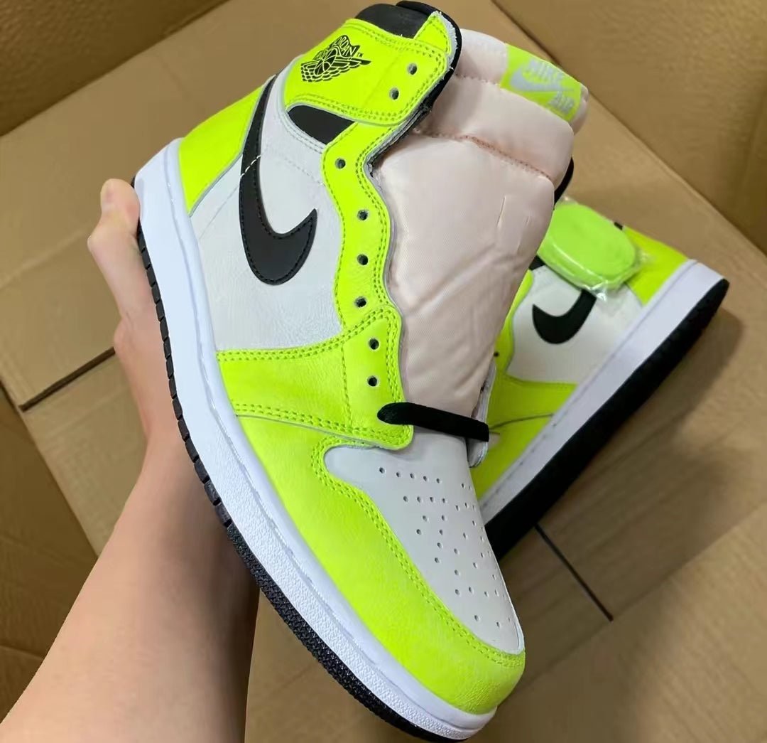 JORDAN 1 RETRO HIGH OG x VISIONAIRE 