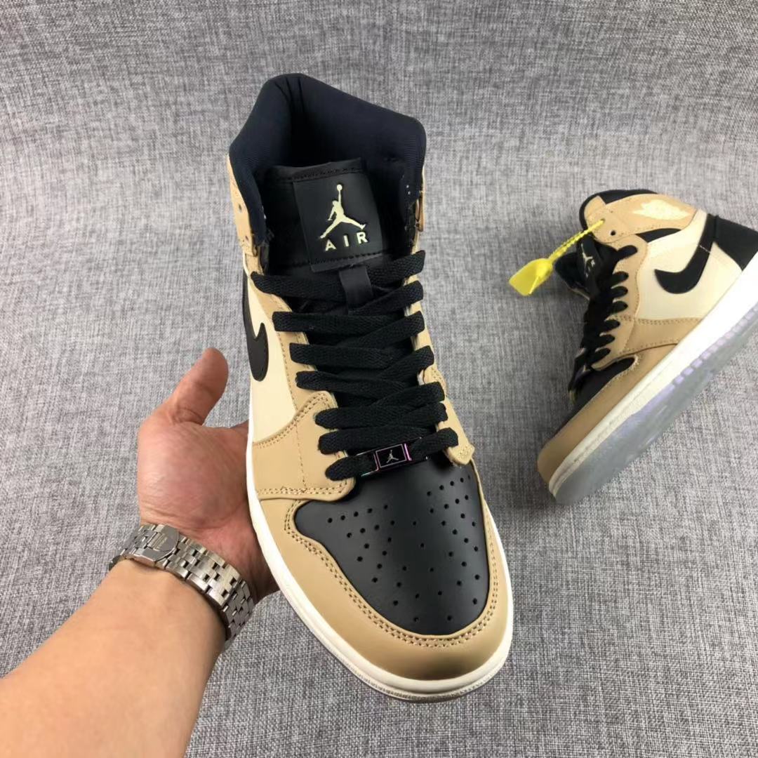 JORDAN 1 RETRO HIGH x BLACK MUSHROOM 