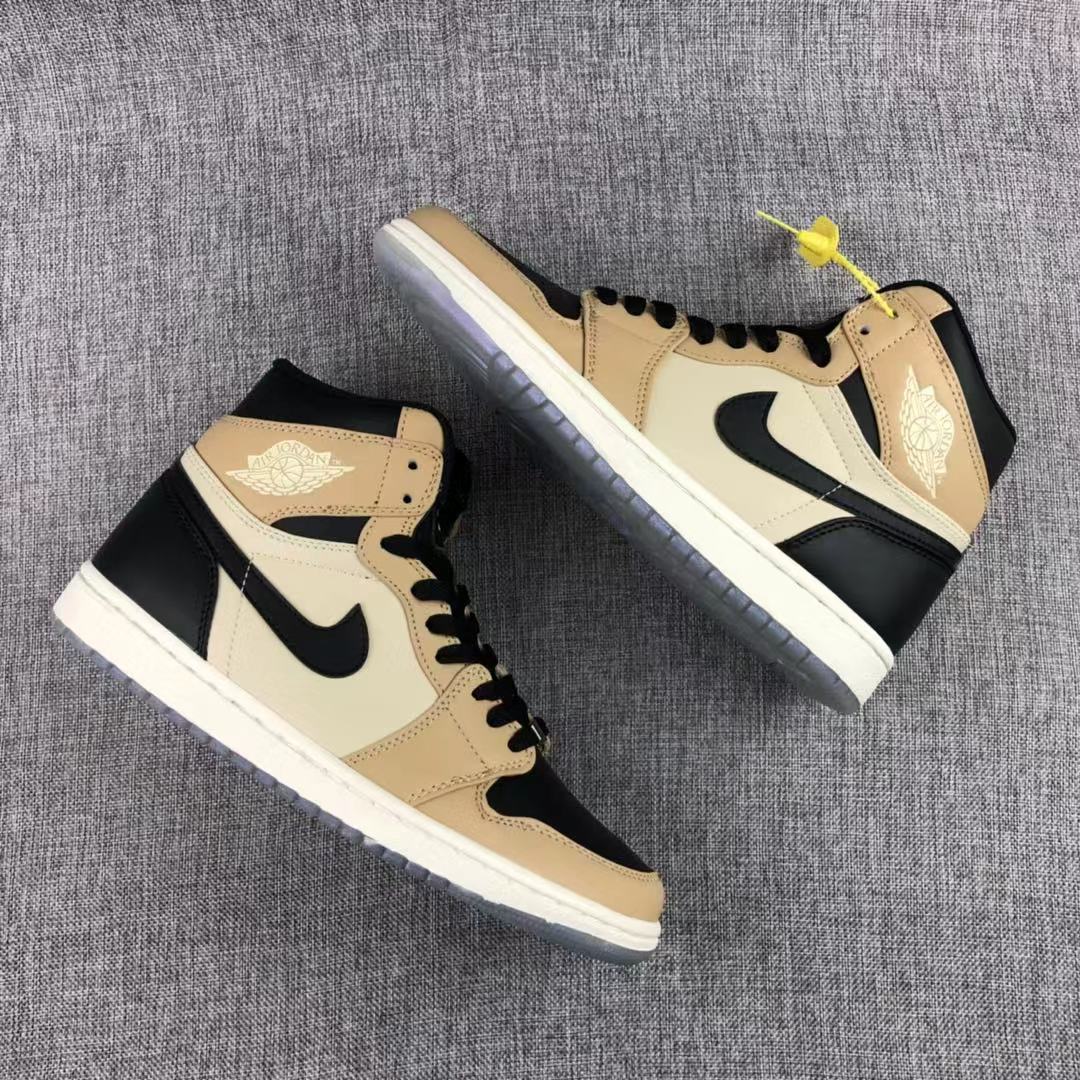 JORDAN 1 RETRO HIGH x BLACK MUSHROOM 
