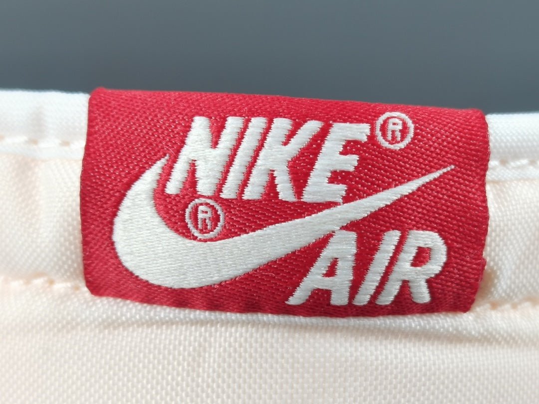 JORDAN 1 RETRO HIGH x CHICAGO LOST &amp; FOUND