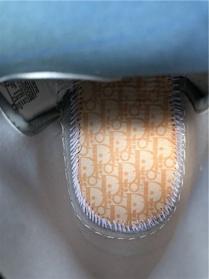 JORDAN 1 RETRO HIGH x DIOR 