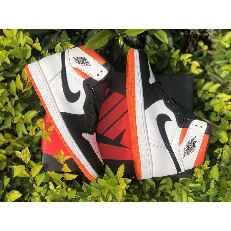 JORDAN 1 RETRO HIGH x ELECTRO ORANGE 