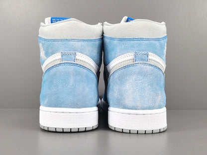 JORDAN 1 RETRO HIGH x HYPER ROYALE SMOKE GREY 