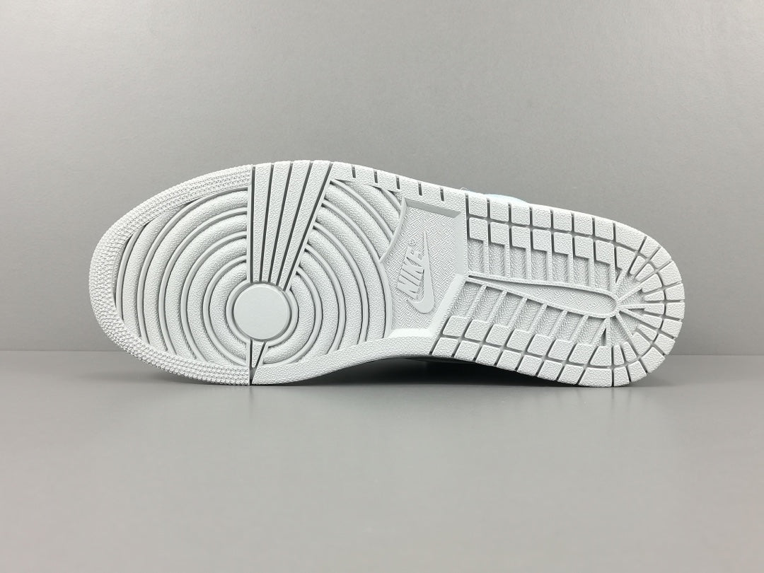 JORDAN 1 RETRO HIGH x HYPER ROYALE SMOKE GREY 