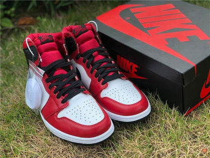 JORDAN 1 RETRO HIGH x SATIN SNAKE CHICAGO 