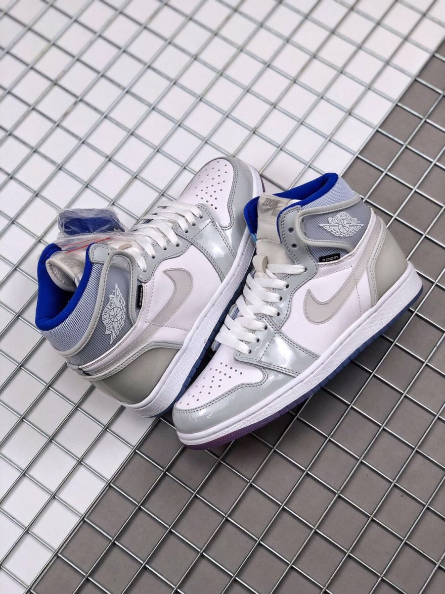 JORDAN 1 RETRO HIGH x ZOOM BLANC RACER BLEU 