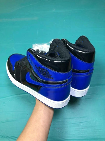 JORDAN 1 RETRO x ROYAL 