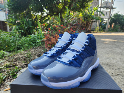 JORDAN 11 « Bleu-Gris Profond »