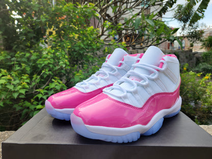 JORDAN 11 Saint-Valentin