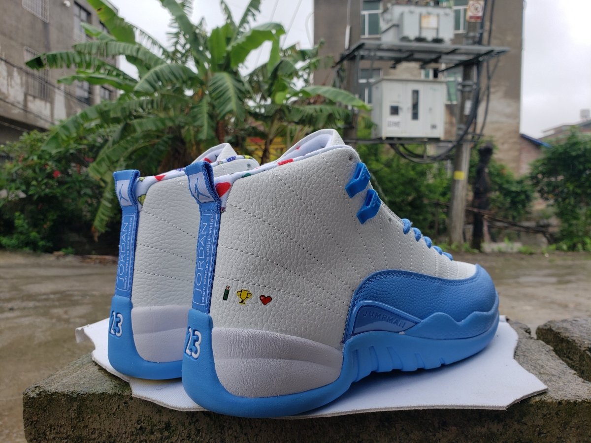 JORDAN 12 RETRO x EMOJI 