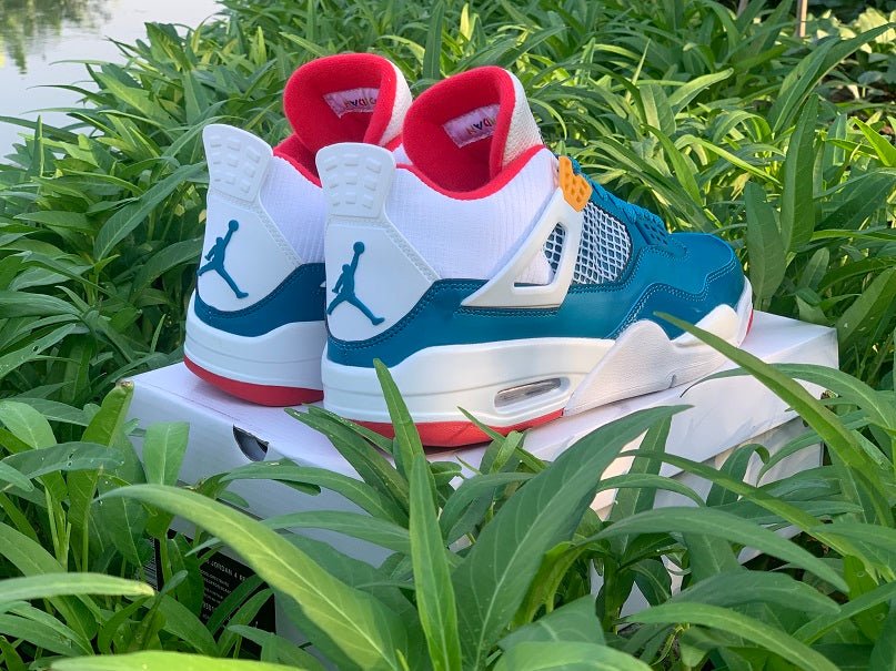 JORDAN 4 x CHAMBRE EN DÉSORDRE 