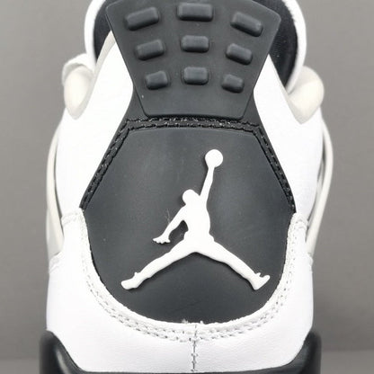 JORDAN 4 x NOIR MILITAIRE
