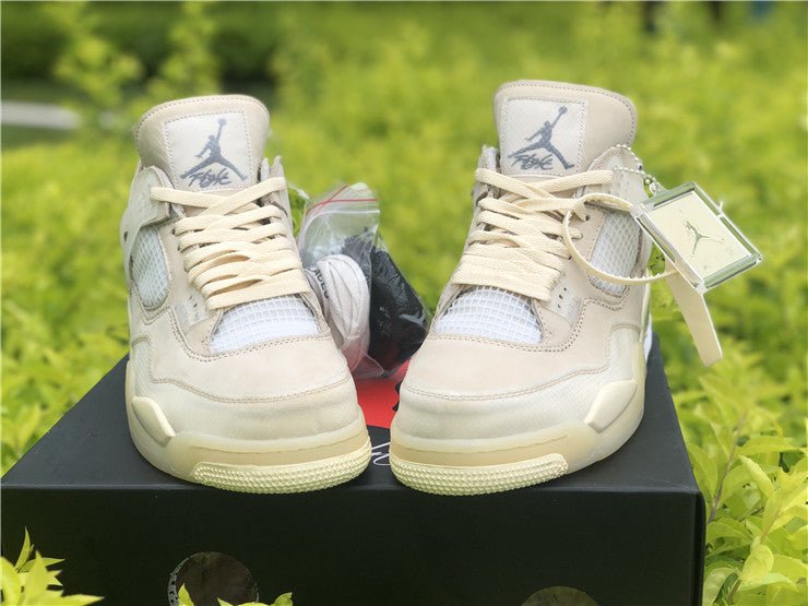 JORDAN 4 x BLANC CASSÉ