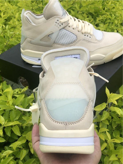 JORDAN 4 x BLANC CASSÉ