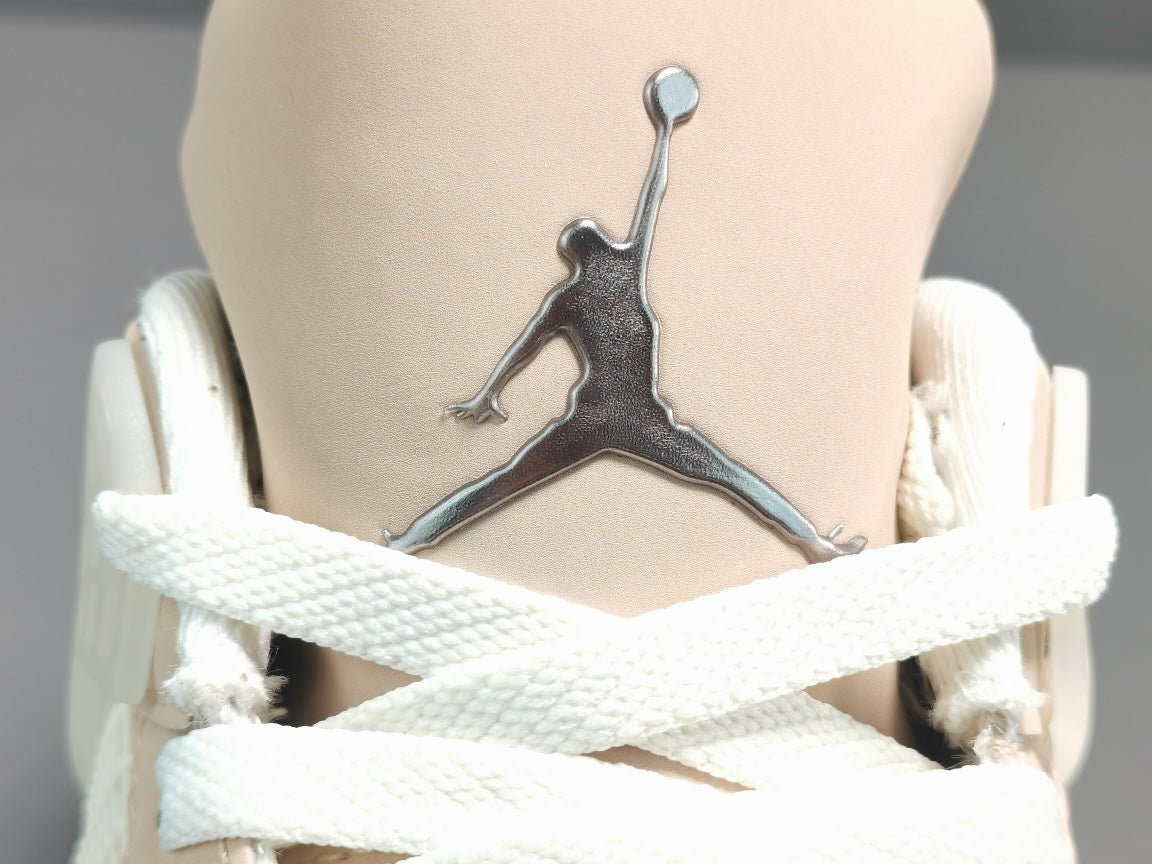 JORDAN 4 x RETRO SHIMMER 