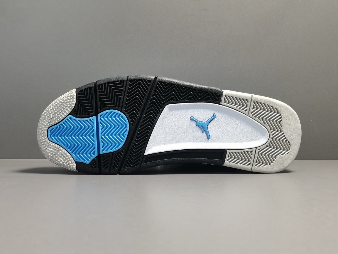 JORDAN 4 x UNIVERSITY BLUE 