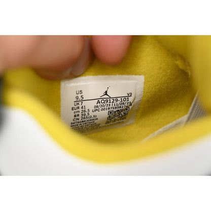 JORDAN 4 x SOUFRE VIVID