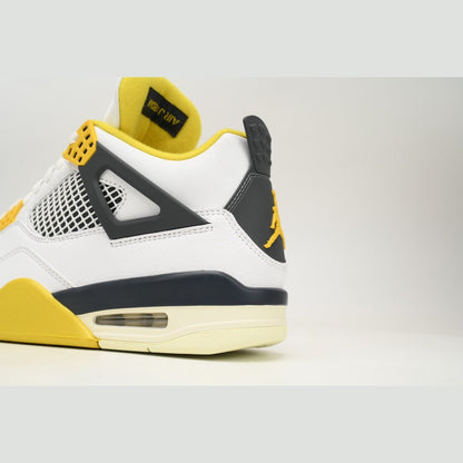 JORDAN 4 x SOUFRE VIVID