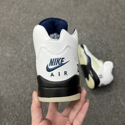 JORDAN 5 Blanc et Noir 