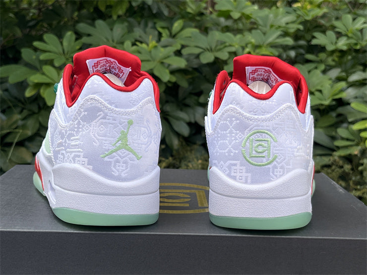 JORDAN 5 Blanc/Rouge/Vert 