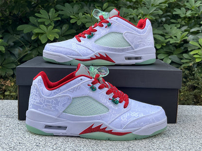 JORDAN 5 Blanc/Rouge/Vert 